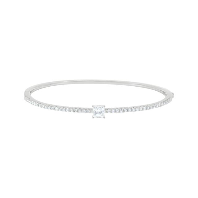 Luxurious Solitaire Bangle